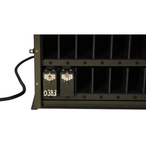 Nabíjačka na 30 batérií z rádiostanice RF-10