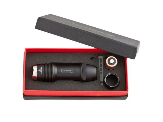 Baterka Ledlenser F1