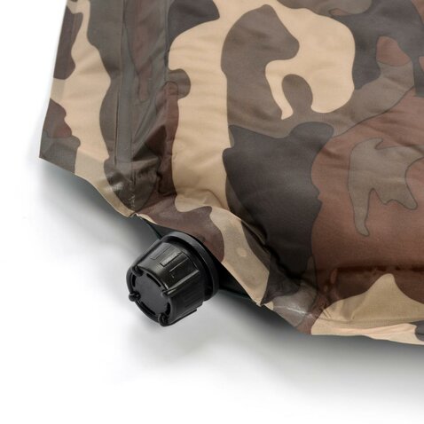 Samo-nafukovacia karimatka s vankúšom 188cm Camo