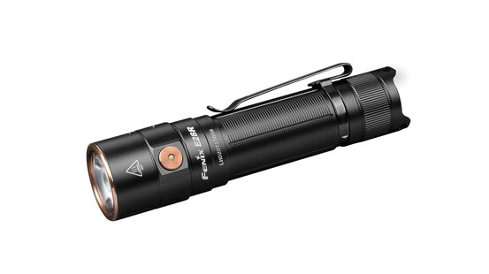 Lanterna reîncărcabilă Fenix E28R (1500lm)