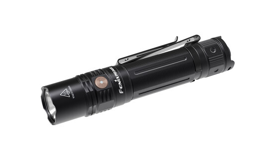 Taktická baterka Fenix PD36R (1600lm)