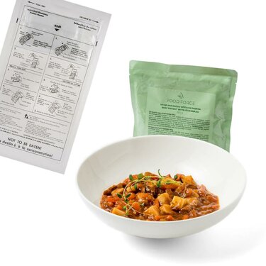 Hotové MRE jedlo s ohrevom Hovädzie ragú so zeleni