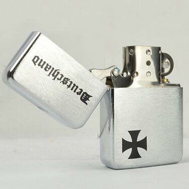 Zapaľovač Tristar Deutchland s maltézskym krížom